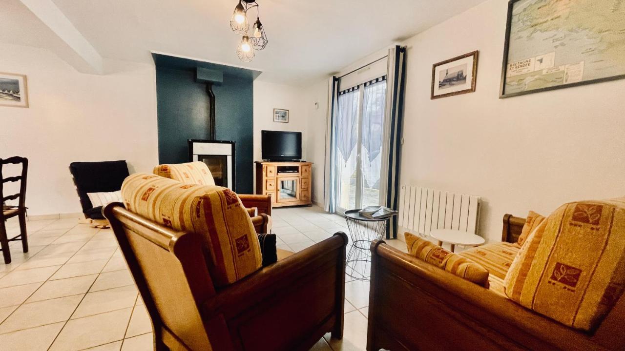 Maison Spacieuse A Deux Pas De La * Roscanvel